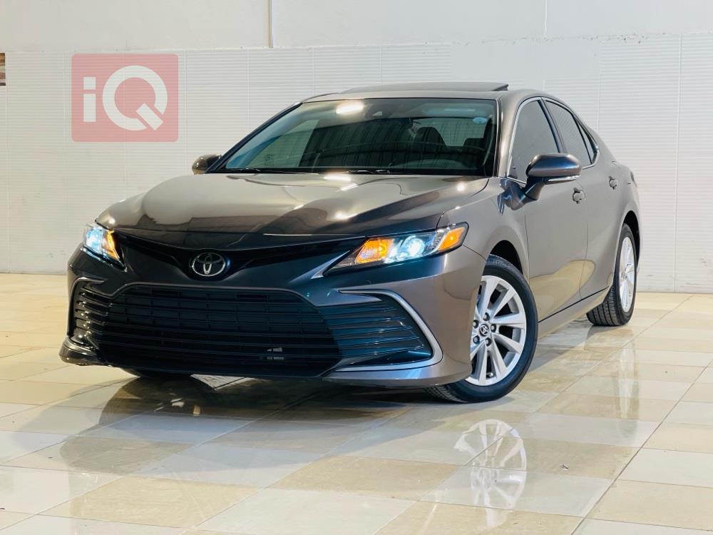 تۆیۆتا کامری